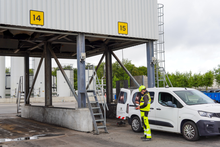 Tykkelsesmåling UT med drone af asfalt fabrik - Colas Danmark